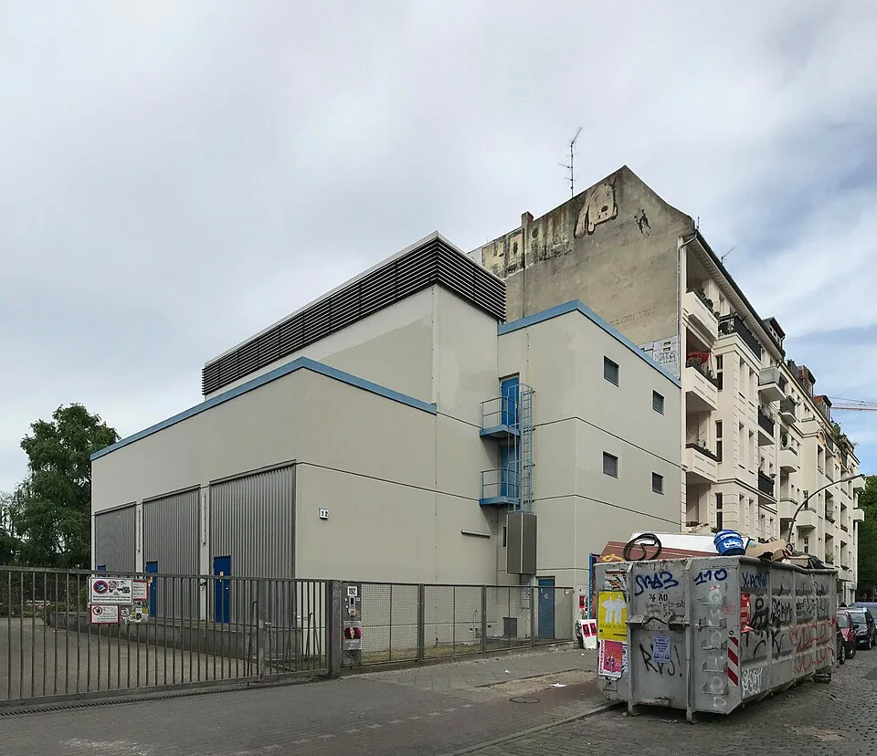 Technische Energieinfrastruktur – Symbolfoto zu „Erweiterung der Kraftstoff-Distributionslogistik“.