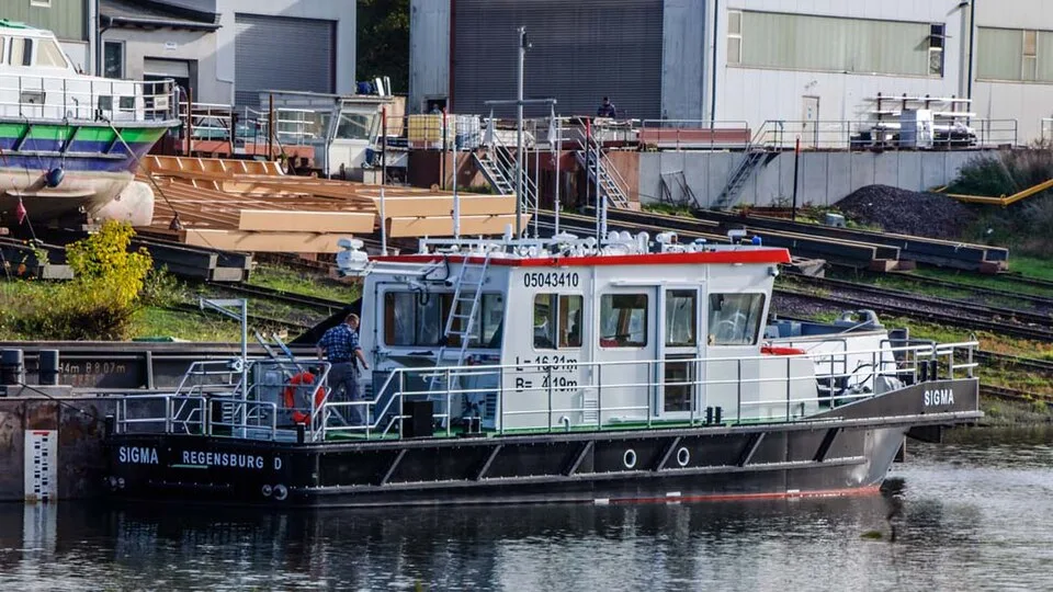 Hafenanlage und Schiffstechnik – Symbolfoto zu „Unterwasserinspektion, Reparatur und Instandhaltung“.